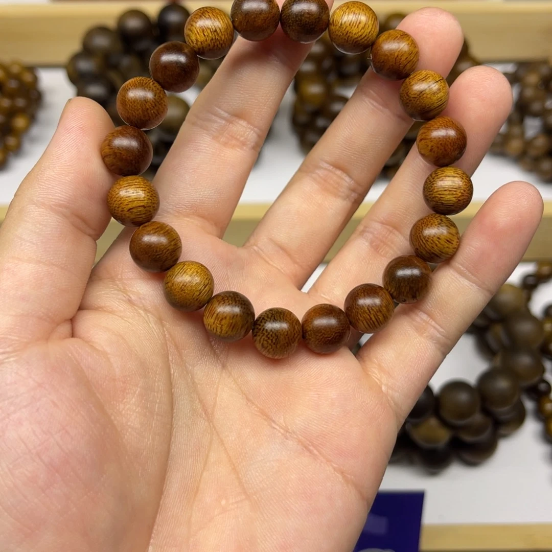 沉香手串越南富森红土1.0