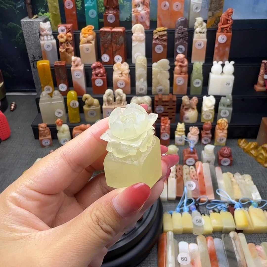 寿山石印石牡丹花