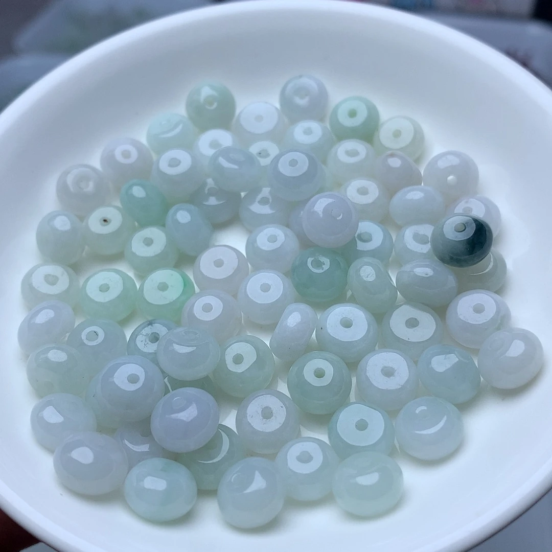 翡翠未镶嵌手链卡5.5*8.8冰鼓珠20个