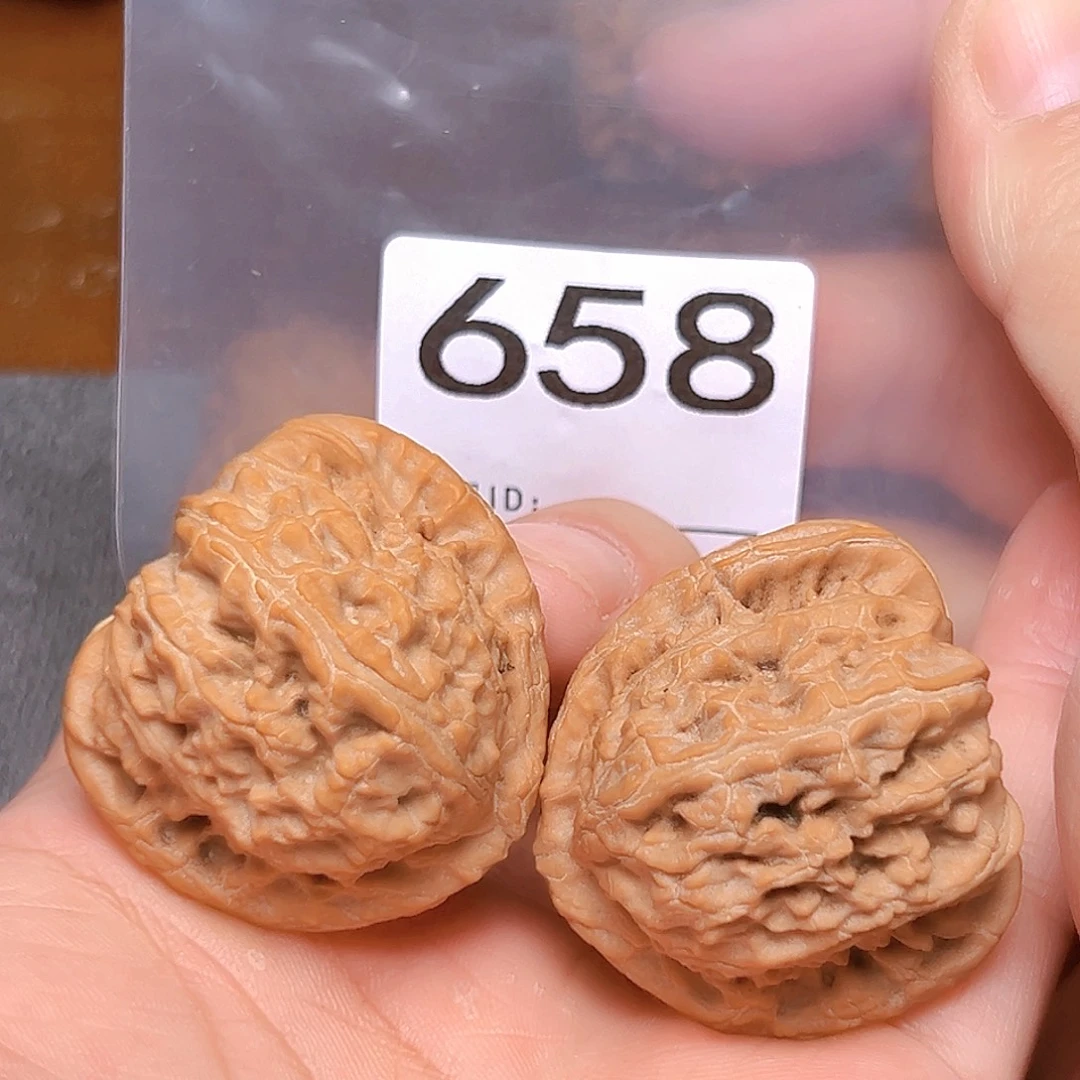 吊坠文玩核桃白狮子