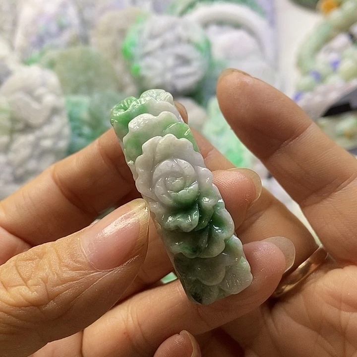 定制翡翠未镶嵌天然翡翠