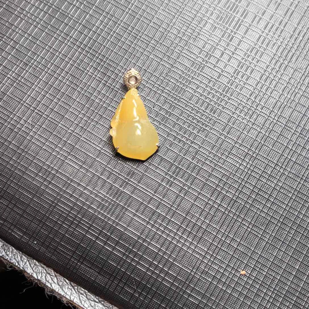 颈饰18K金镶嵌翡翠翡翠