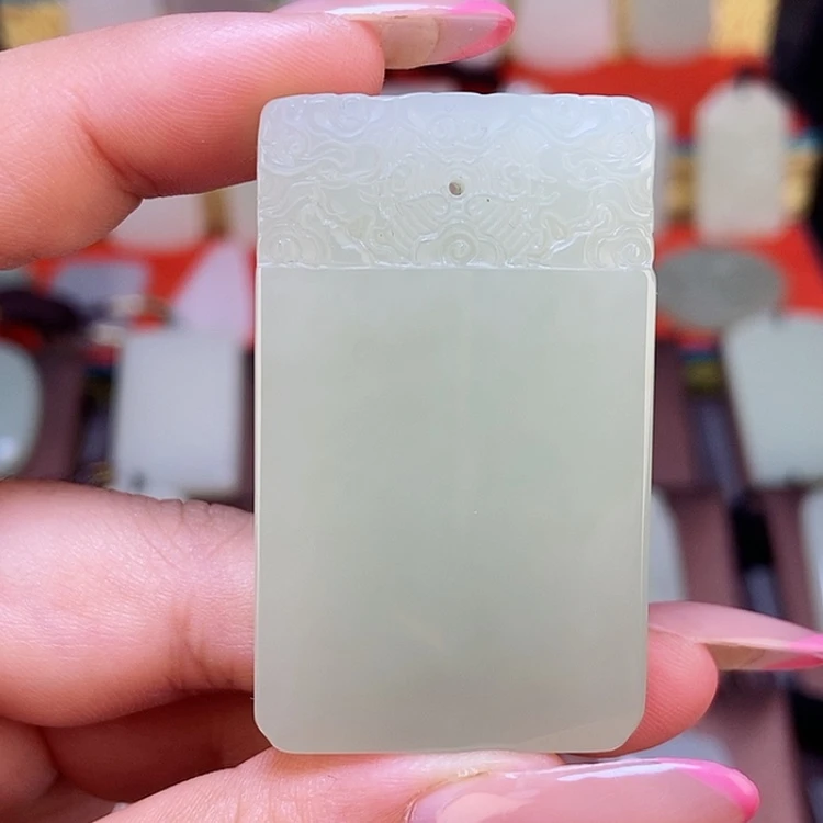 【闪购商品】颈饰未镶嵌和田玉