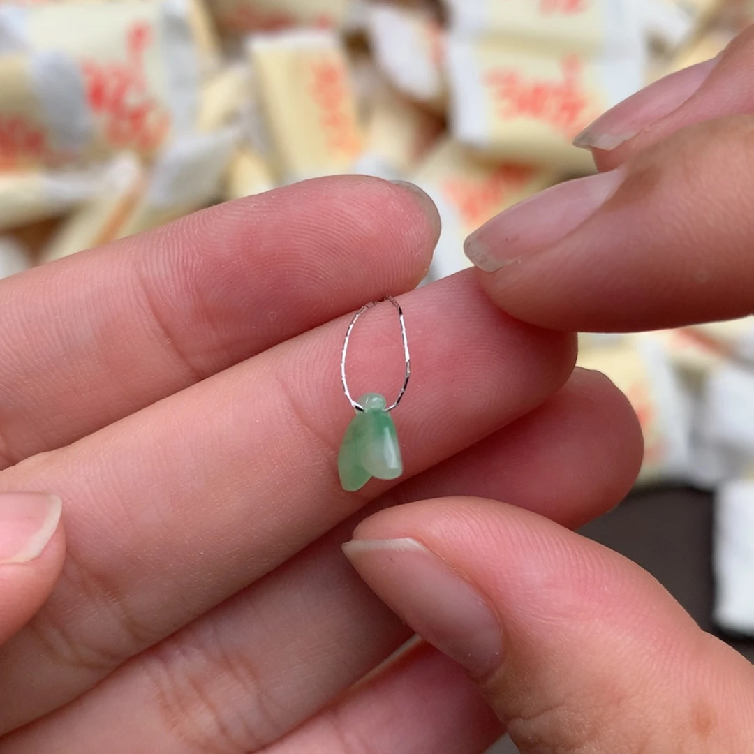 【闪购商品】翡翠挂件未镶嵌一