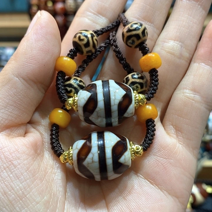 未镶嵌颈饰玛瑙/玉髓（覆膜）?****?1