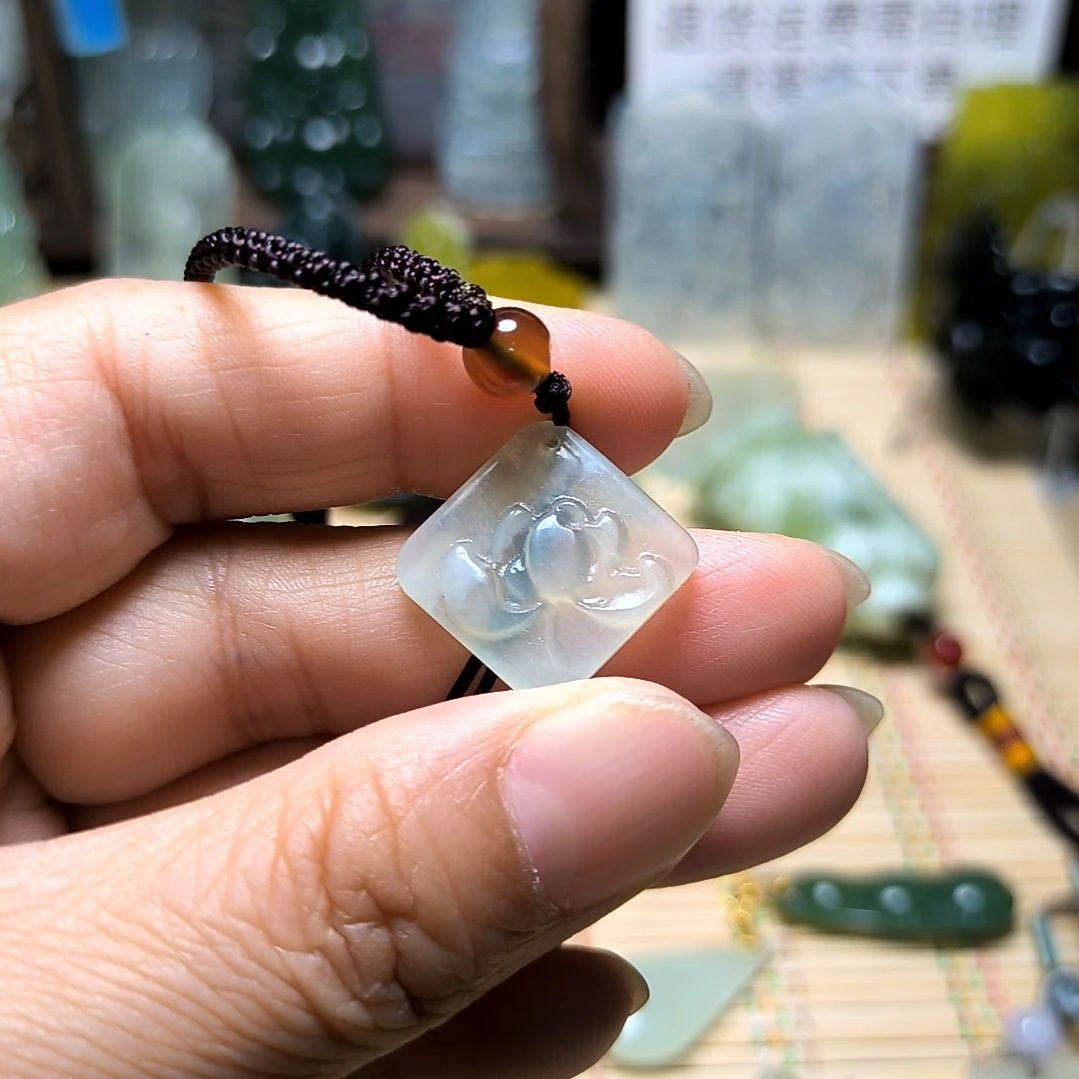 岫玉未镶嵌吊坠(不含链)c*s