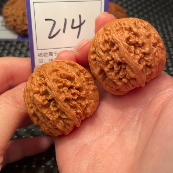 文玩核桃把件42粗筋214