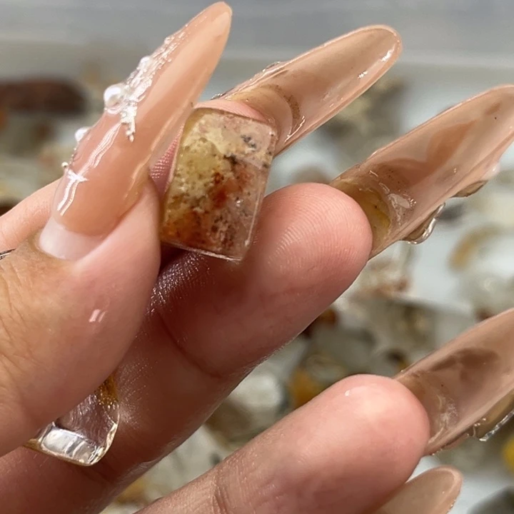 未镶嵌吊坠(赠链)水晶@****?