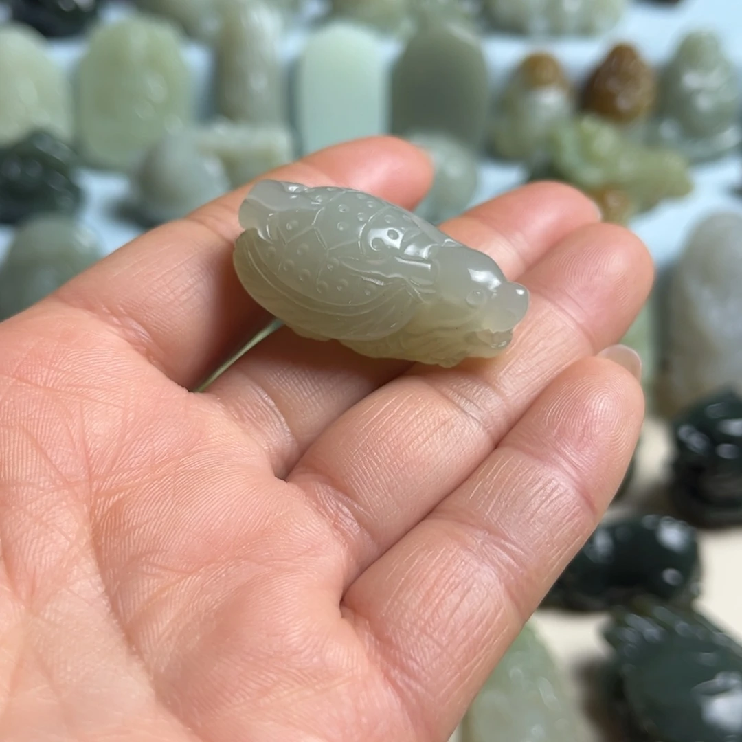 和田玉未镶嵌挂件