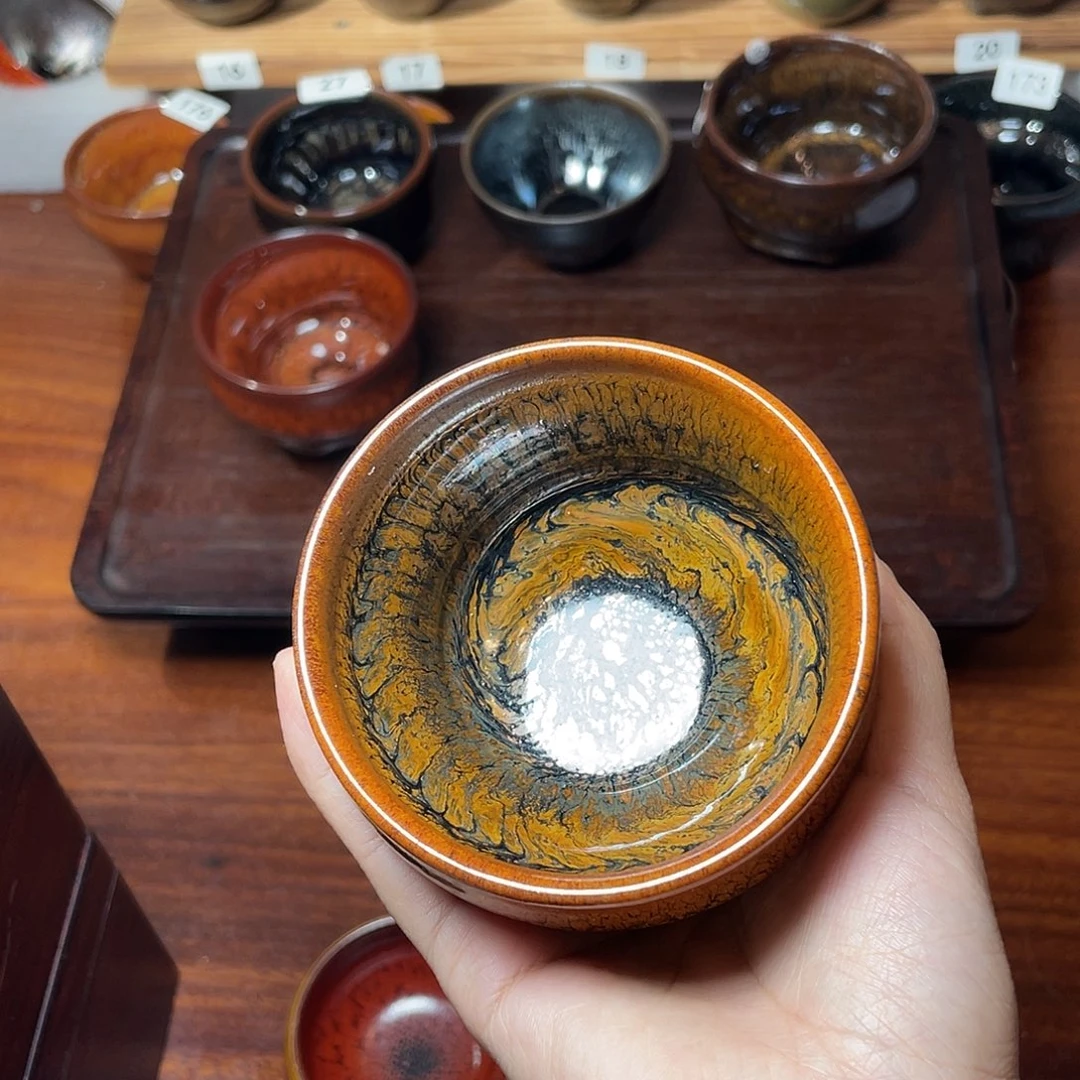 茶盏四****）1562637547756