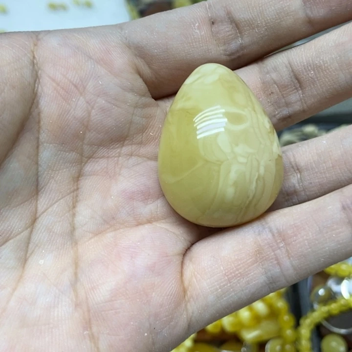 未镶嵌蜜蜡裸石吊坠