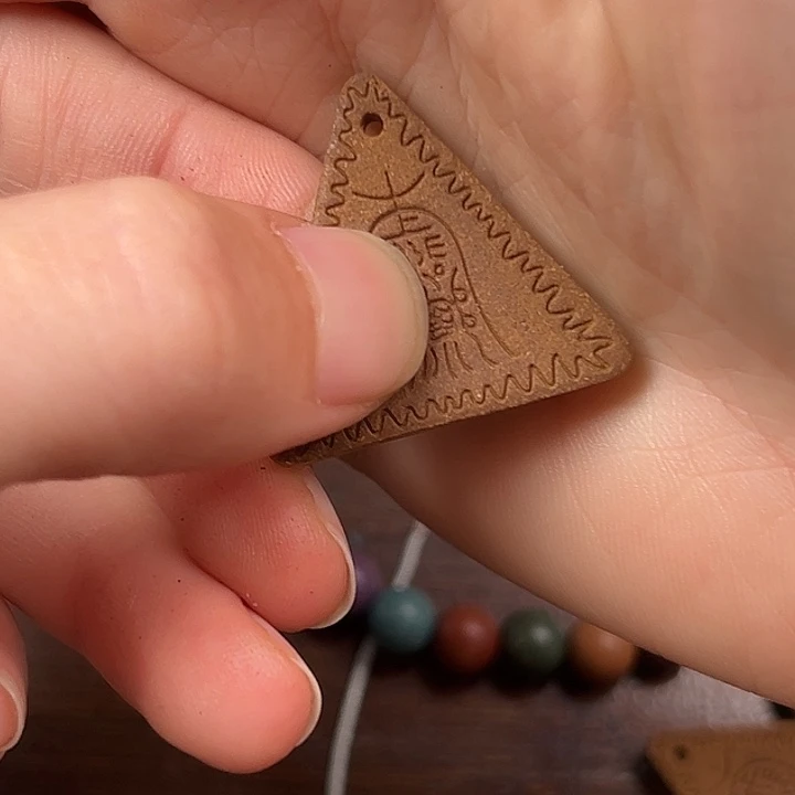 珠串鹅梨帐中香三角牌