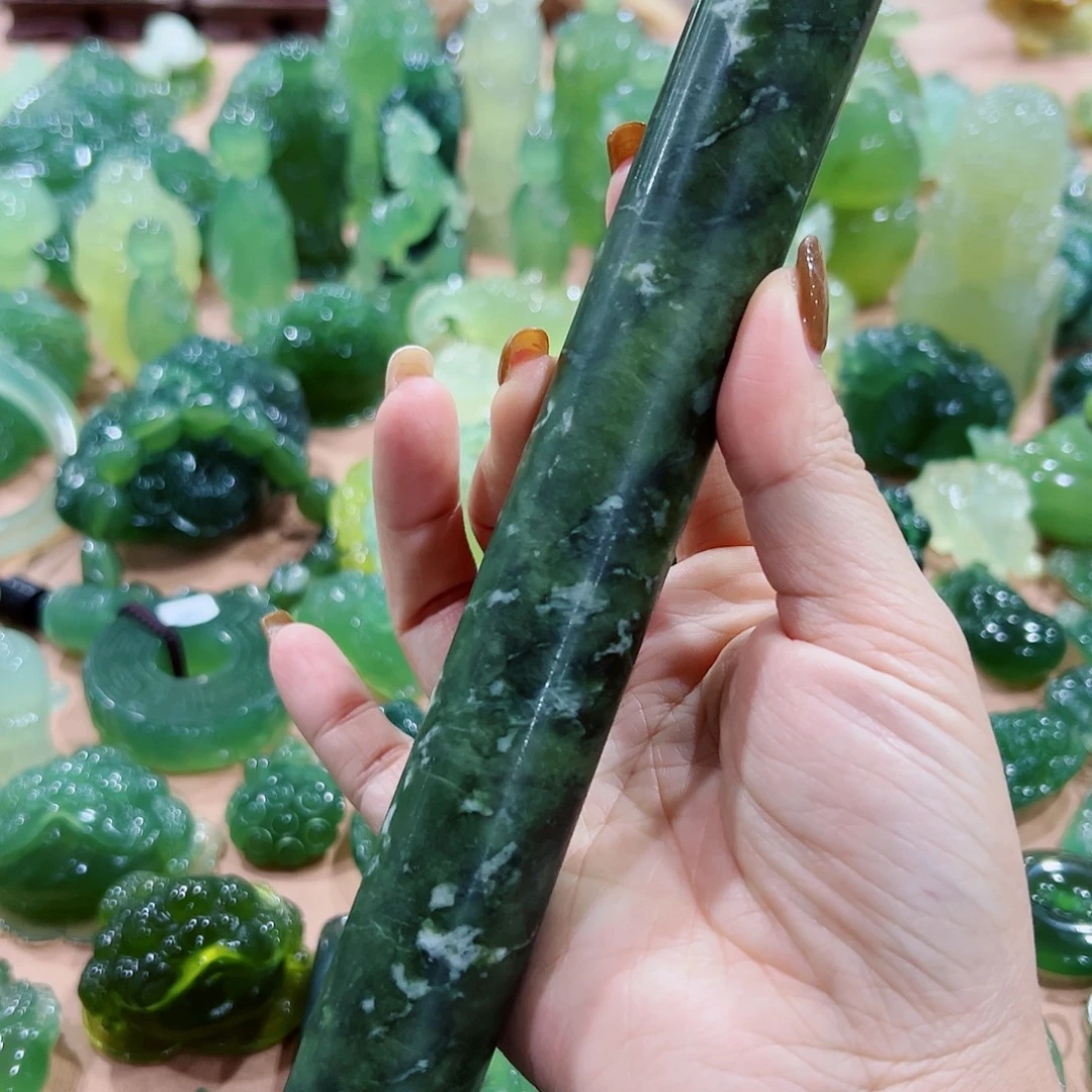 蛇纹石玉未镶嵌擀面杖