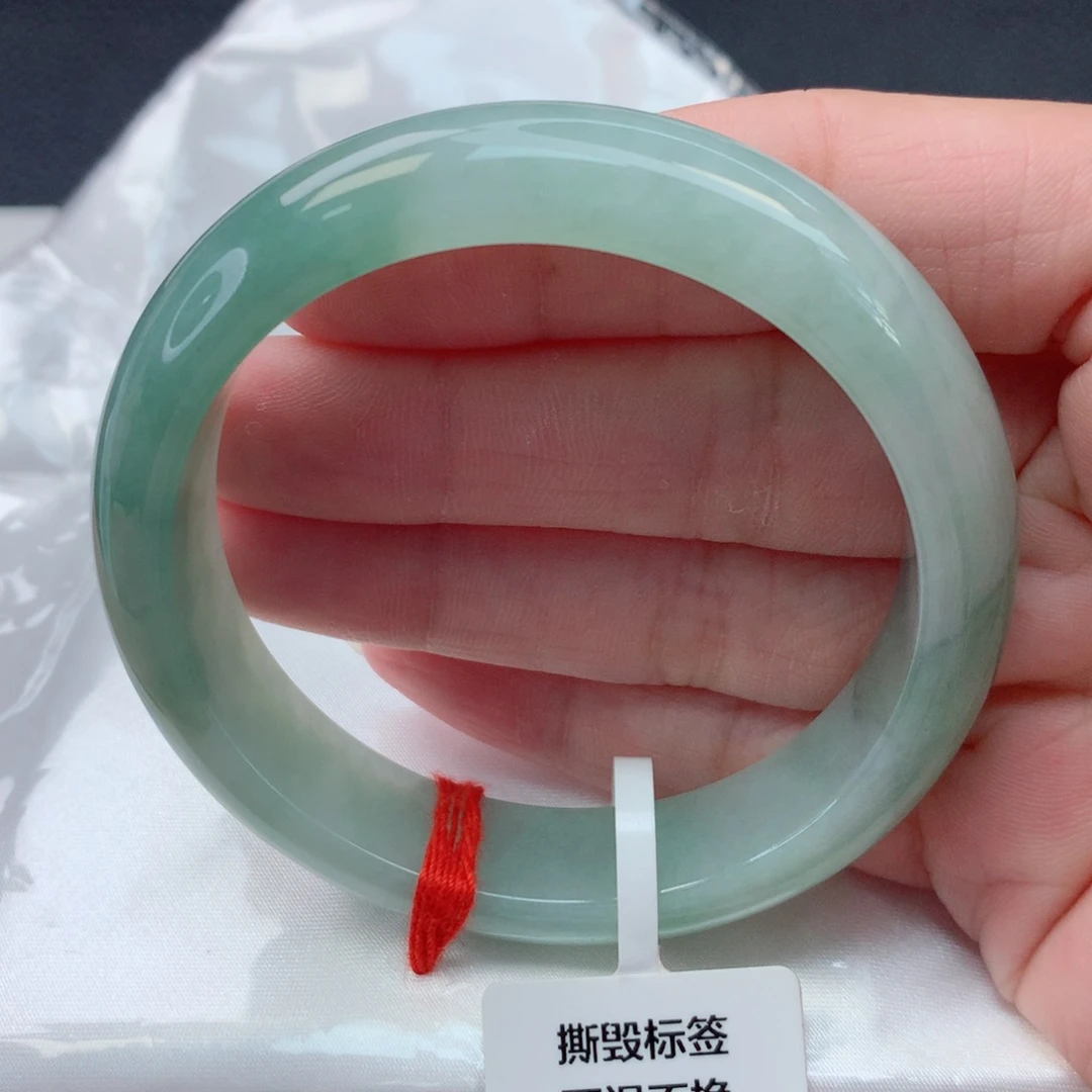 翡翠未镶嵌手镯54圈细糯化湖水绿飘色高性价比