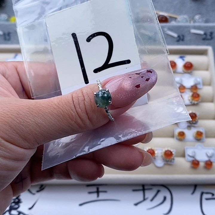 翡翠未镶嵌戒指缅甸