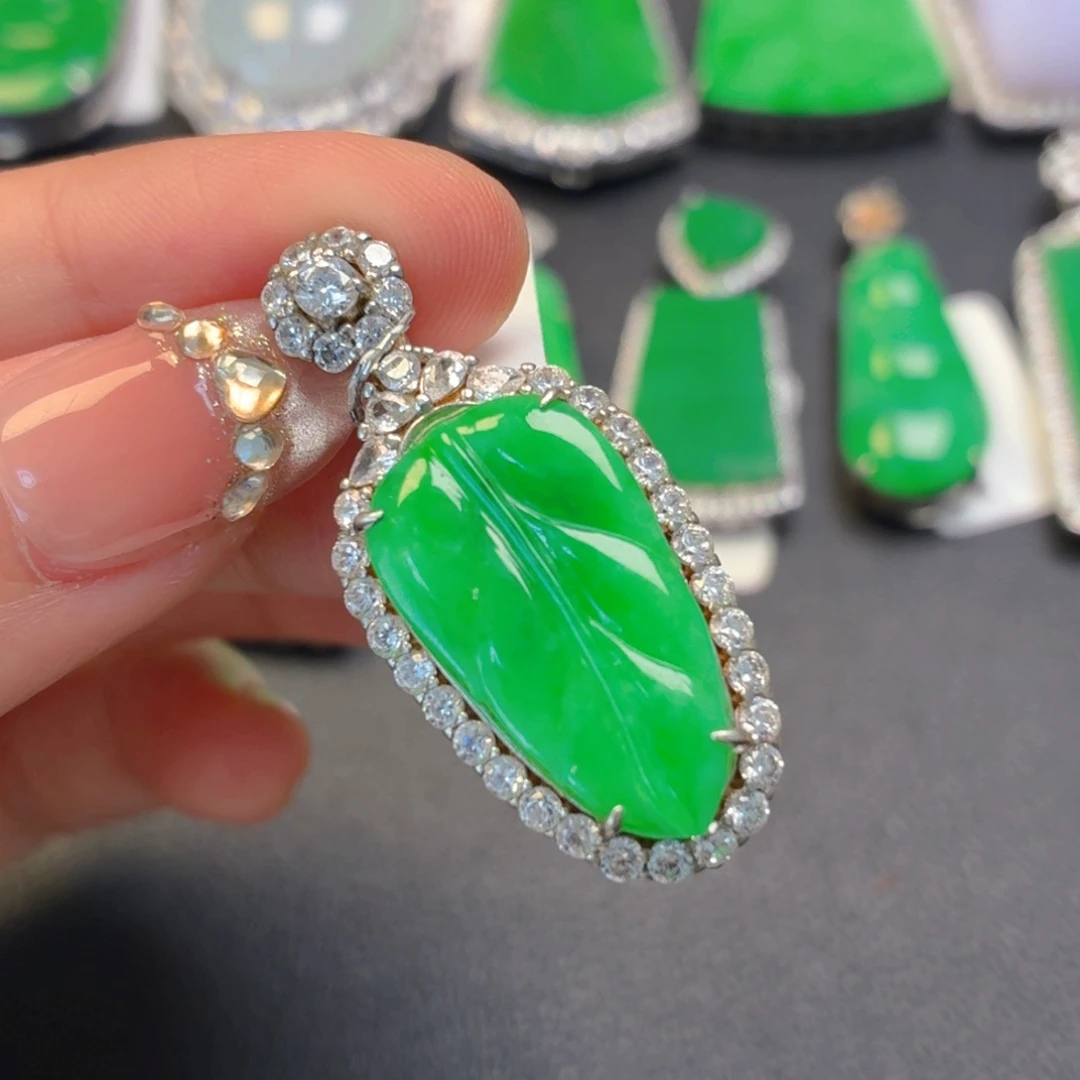 翡翠银S925镶嵌颈饰