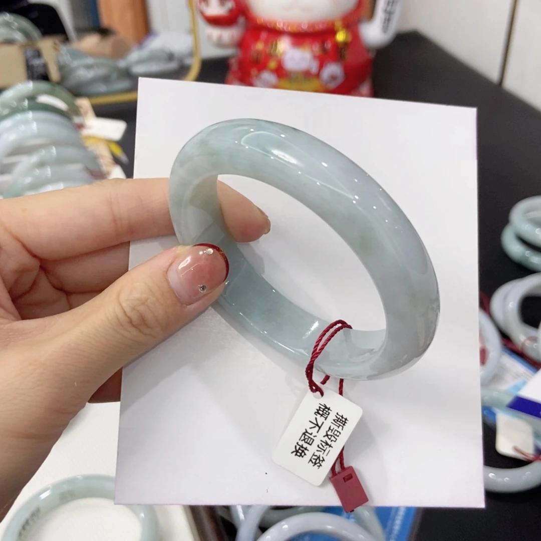 未镶嵌手镯翡翠56