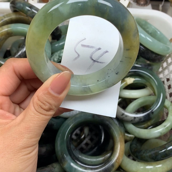 未镶嵌蛇纹石玉手镯