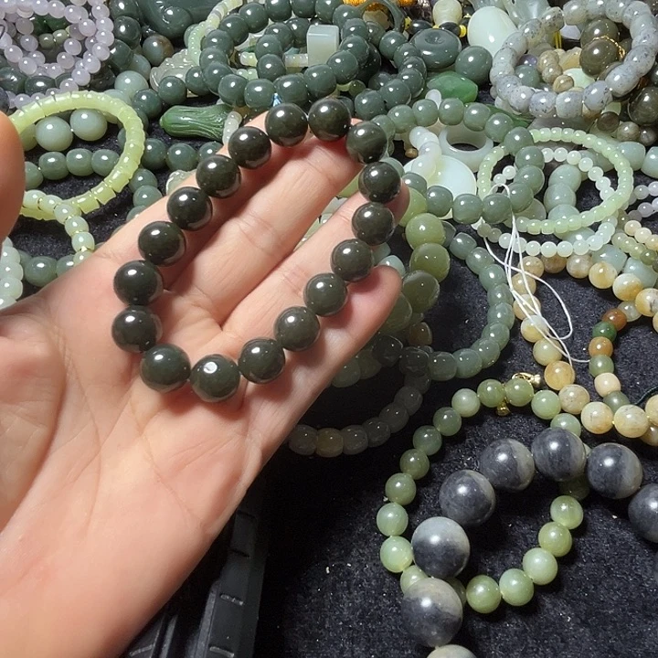 和田玉未镶嵌手串12