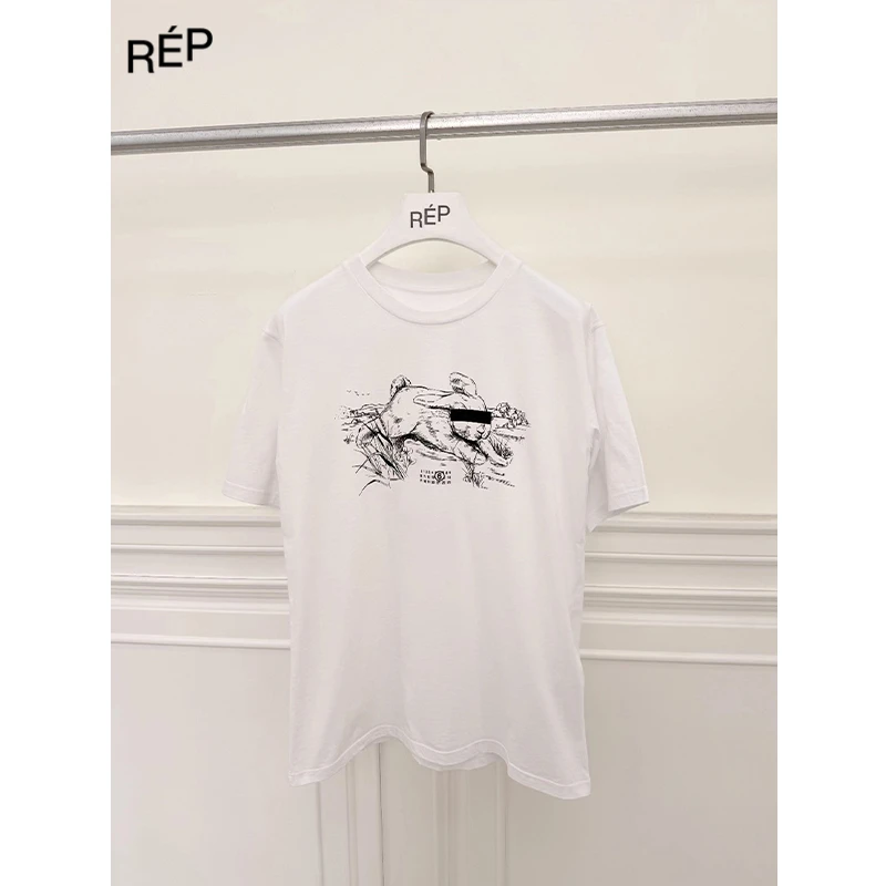 MM6 设计师品牌白色兔子印图短袖T 25SS TheREPUBLIQUE早春穿搭
