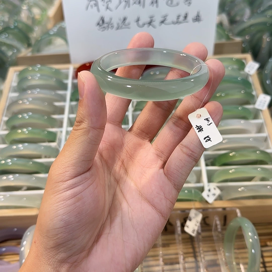 玛瑙/玉髓未镶嵌手镯圈口60.3