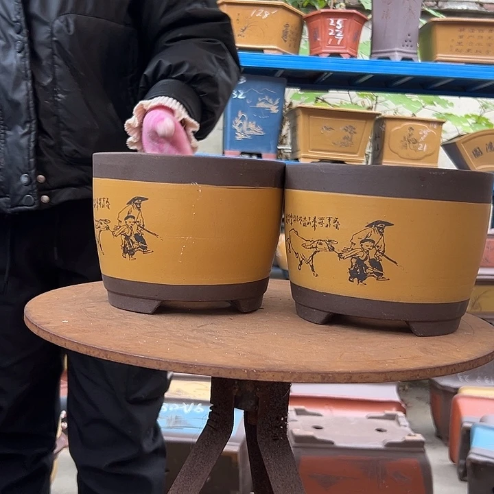 19+19黄放牛娃笔筒花盆花盆
