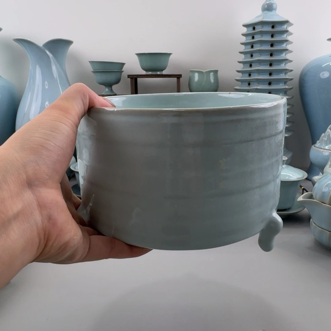 我**啊大瑕汝窑天青釉大号弦纹樽