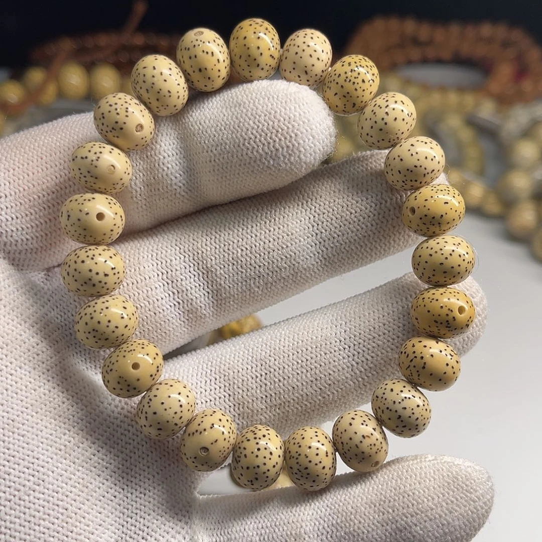 ****一吊坠星月菩提11正月苹果