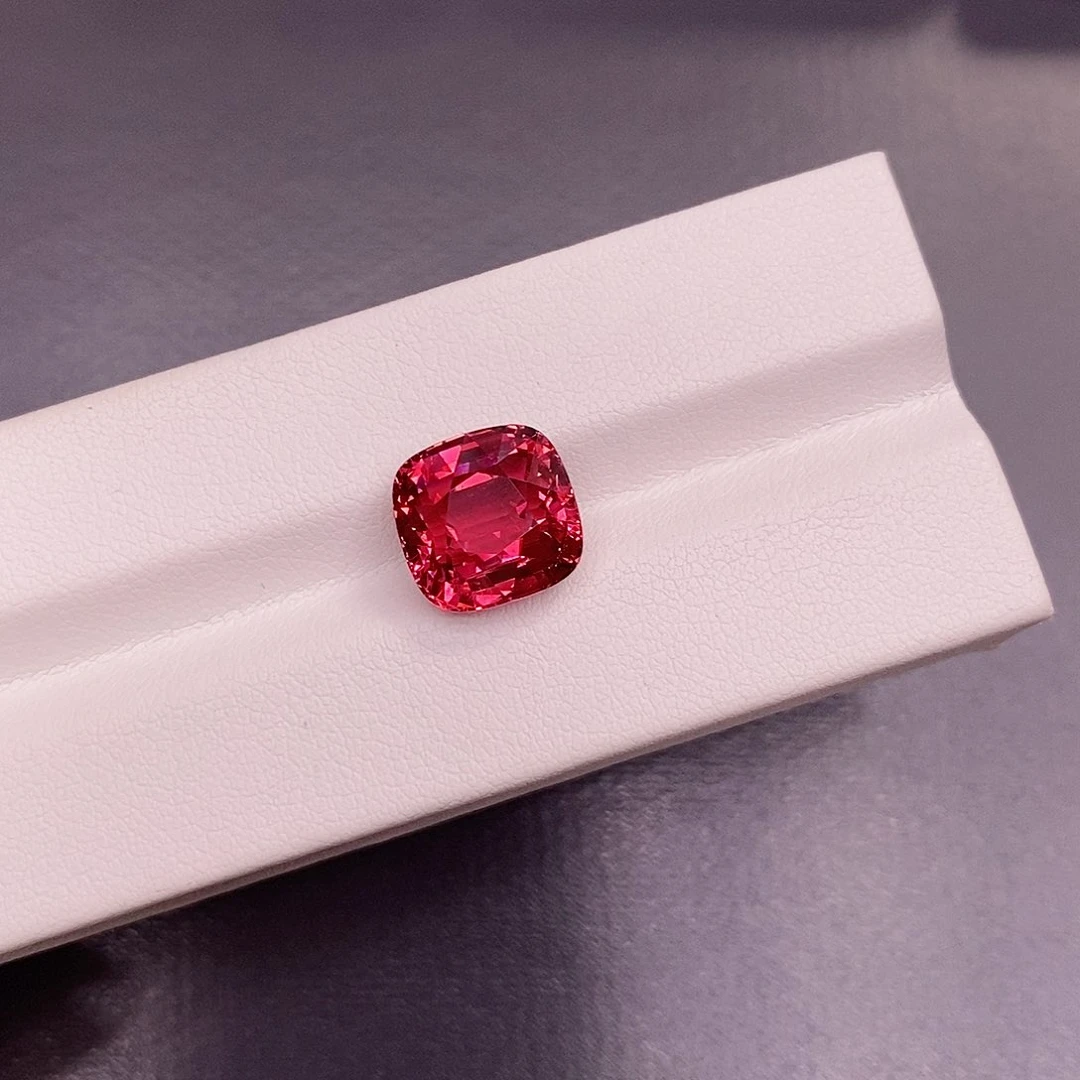 未镶嵌裸石碧玺6.46克拉