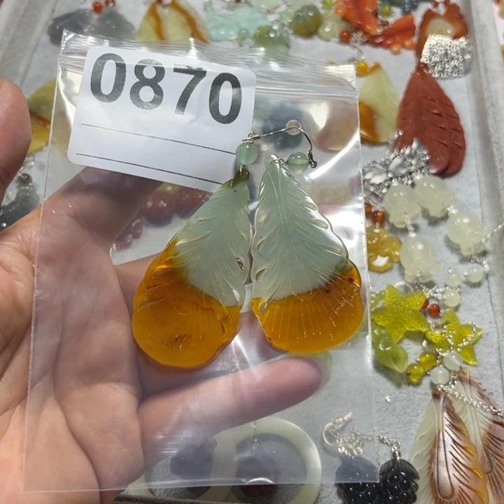 清****蛇纹石玉合金吊坠