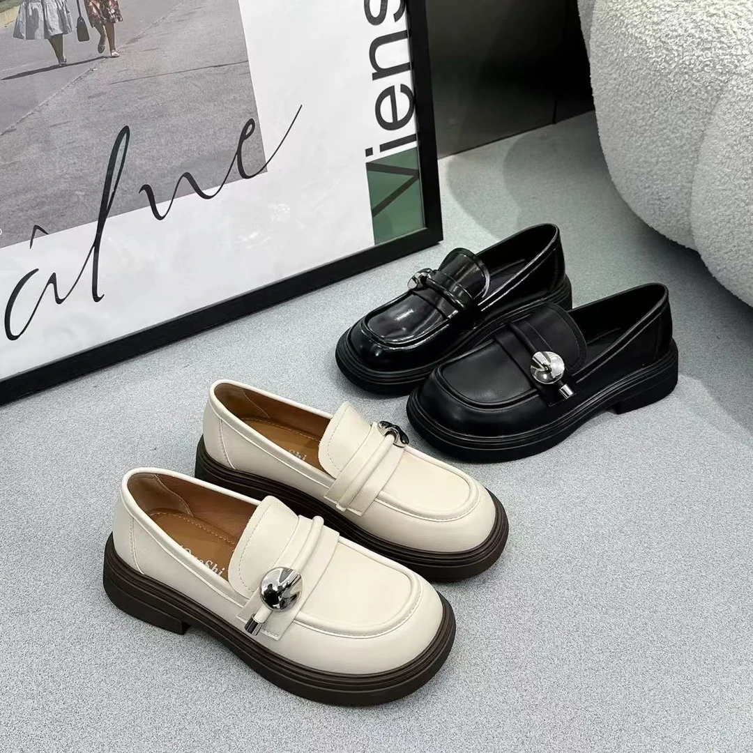 粗跟乐福鞋女秋季新款英伦风百搭小皮鞋圆头一脚蹬学院风单鞋7008