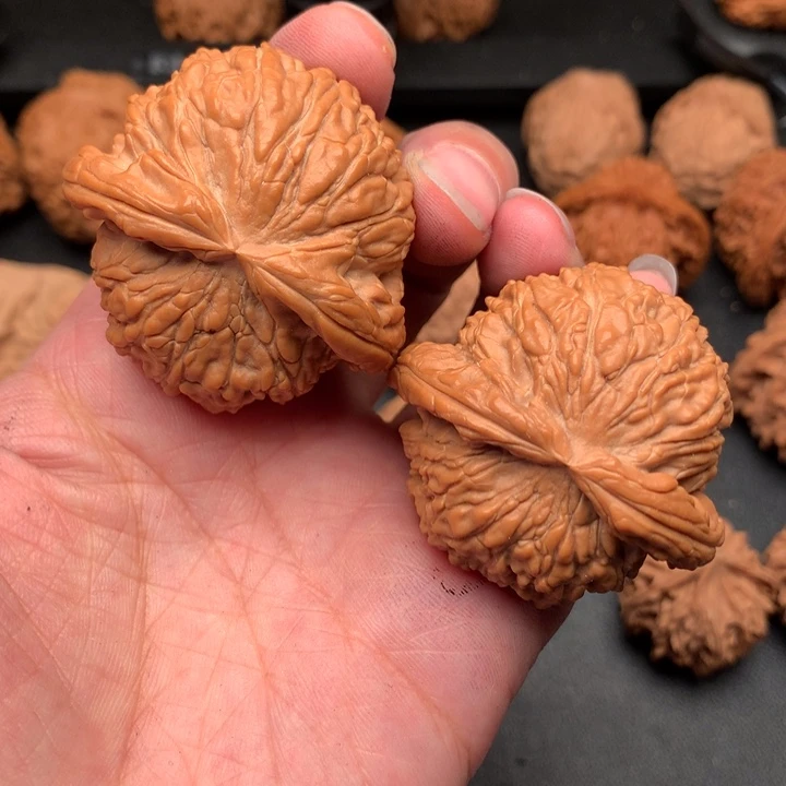 文玩核桃吊坠流***石狮子头