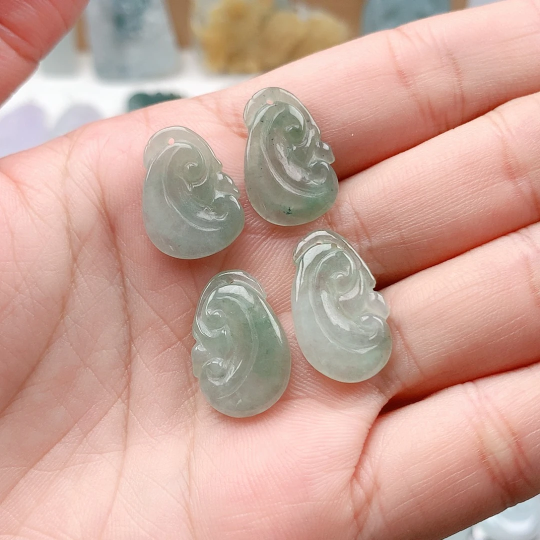 饿***嗯翡翠未镶嵌吊坠(不含链)如意