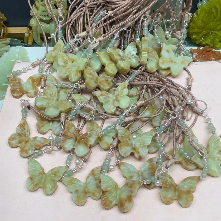 紫***迷蛇纹石玉未镶嵌颈饰