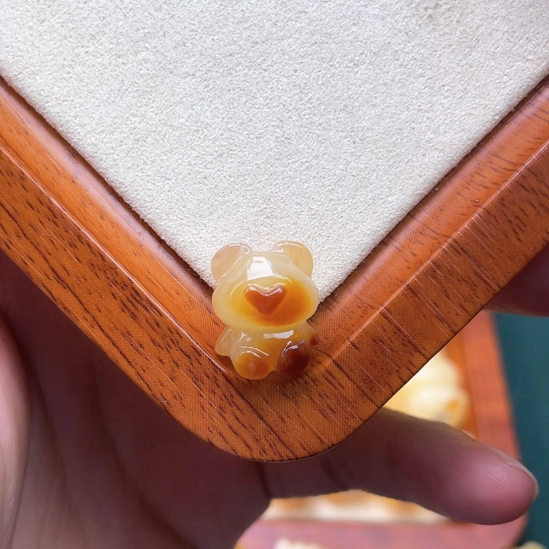 琥珀裸石未镶嵌莓**-蜜蜡