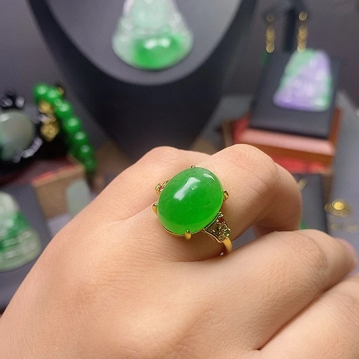 吊坠(赠链)未镶嵌翡翠