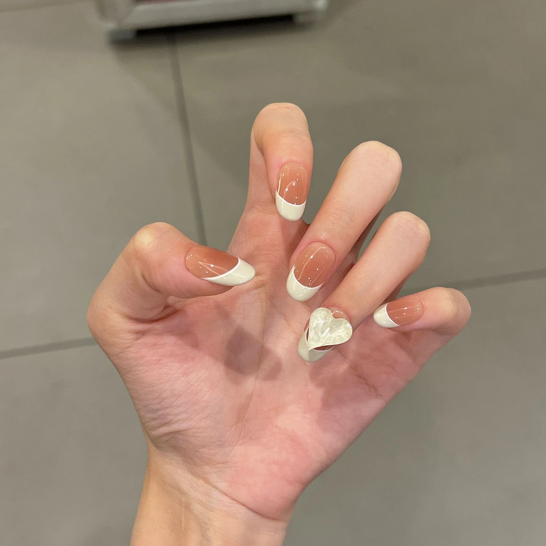 丹蜜琳【奶芙芙】  纯手工轻奢高级穿戴甲