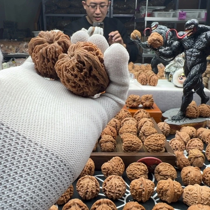 吊坠文玩核桃逐鹿