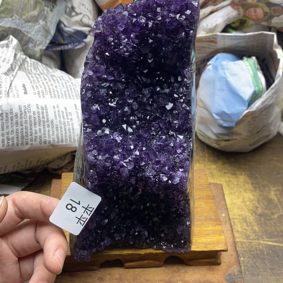 紫晶乌拉圭未镶嵌