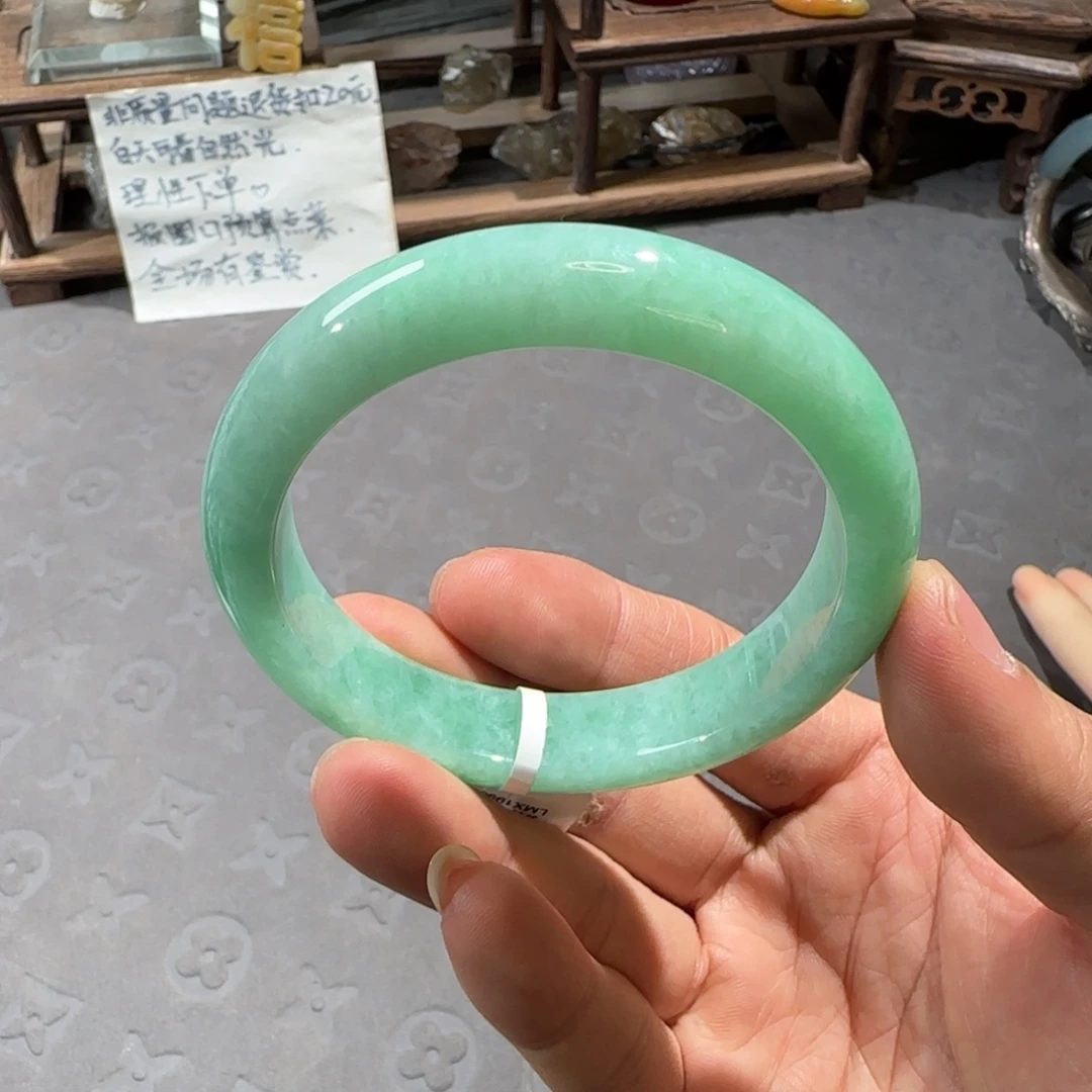 翡翠未镶嵌手镯58圈口