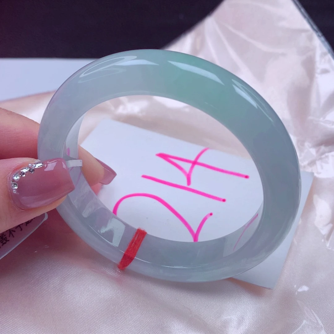 翡翠手镯未镶嵌翡翠55