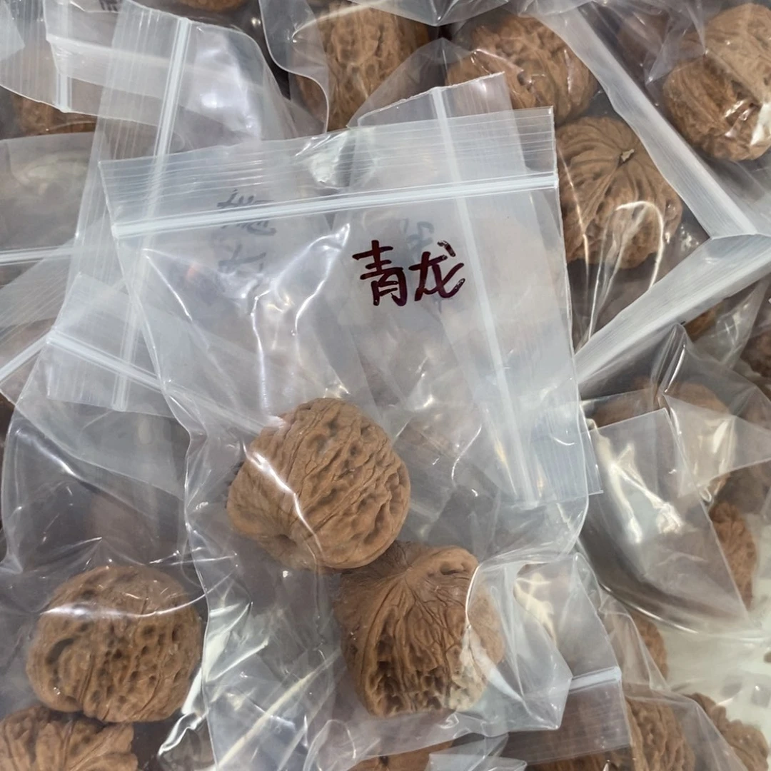 文玩核桃吊坠青龙