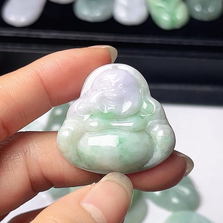 翡翠未镶嵌颈饰带色佛公