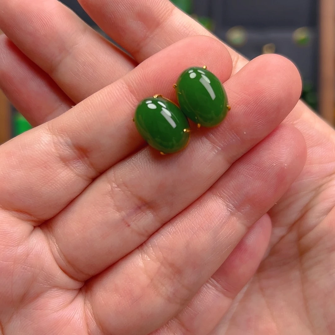 和田玉18K金镶嵌耳饰