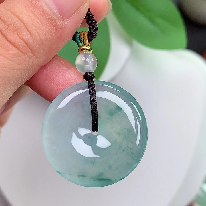 翡翠未镶嵌颈饰平安扣 28x5.5mm