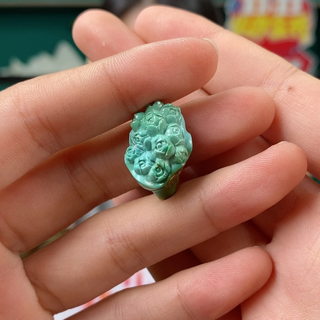 绿松石未镶嵌珠宝奇石