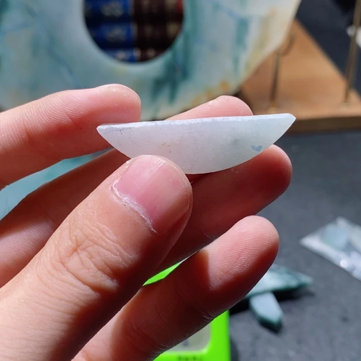 方***5翡翠未镶嵌颈饰料子