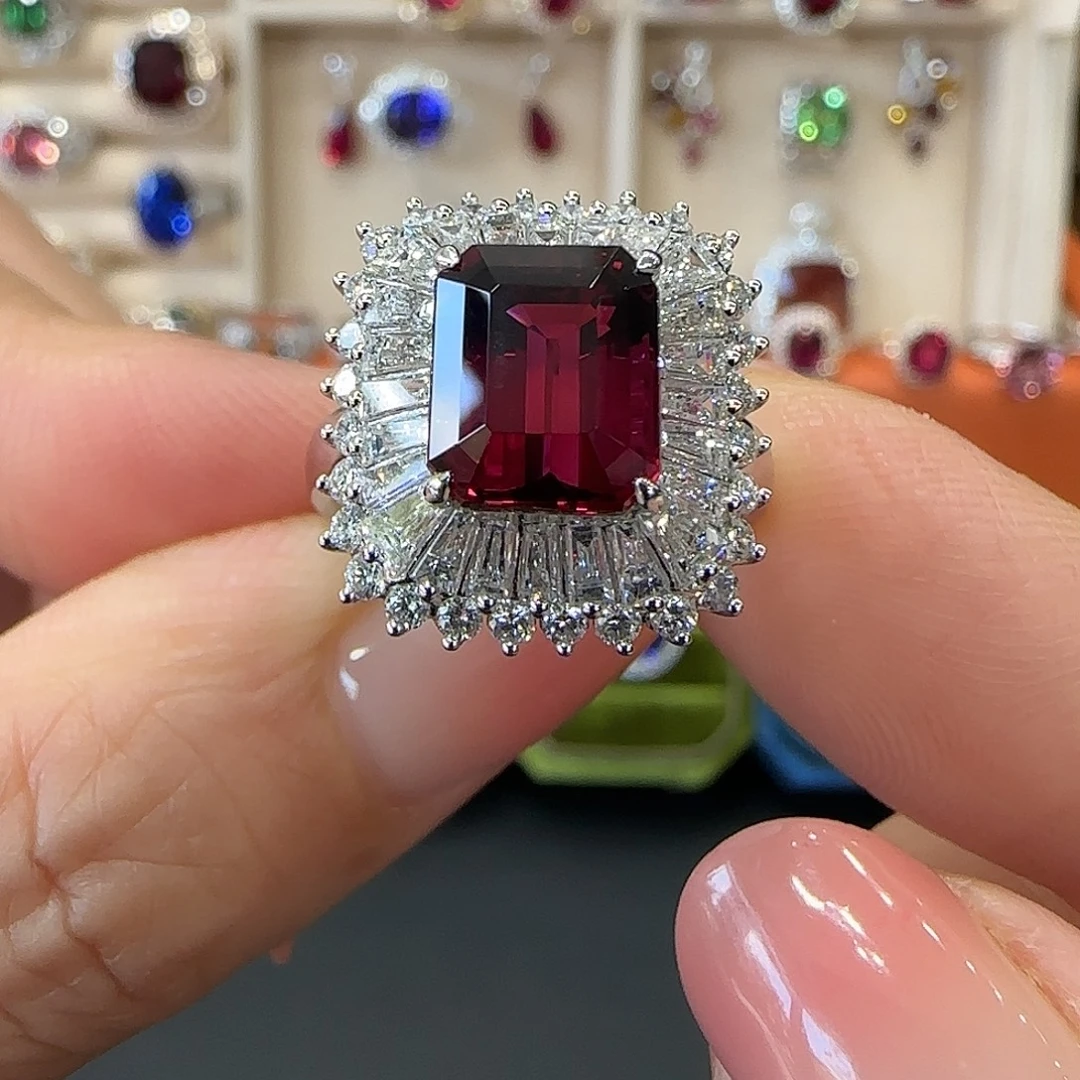 18K金镶嵌戒指碧玺3.88ct