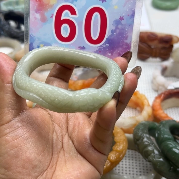未镶嵌手镯石英岩玉悠*