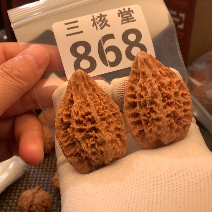 文玩核桃把件鸭嘴兽39